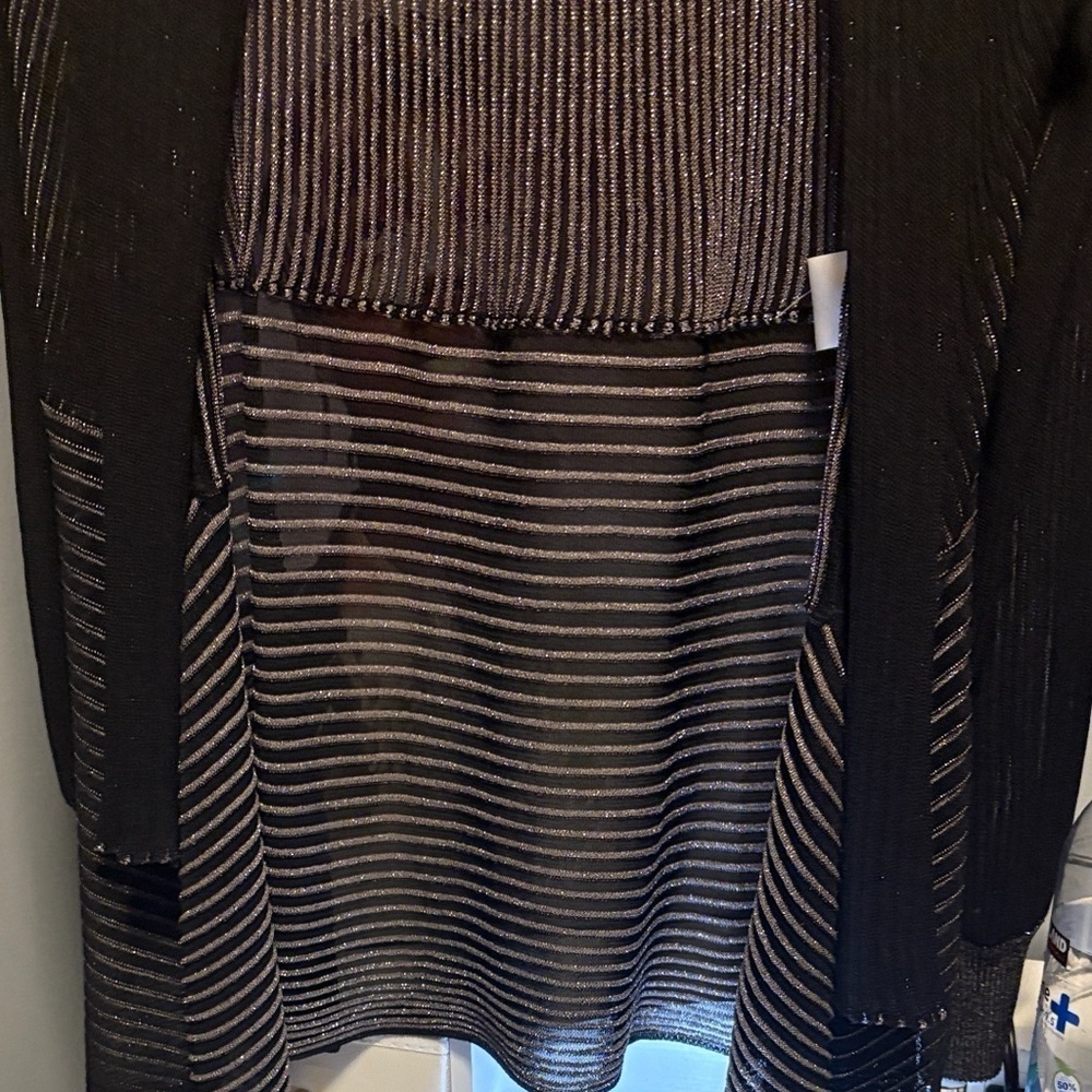 Escada Black & Silver Sheer shimmer open front Cardigan like new, FR 40/large - Picture 6 of 11